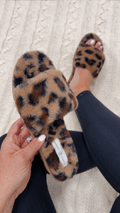 Chinese Laundry Rally Slide Slippers - Leopard