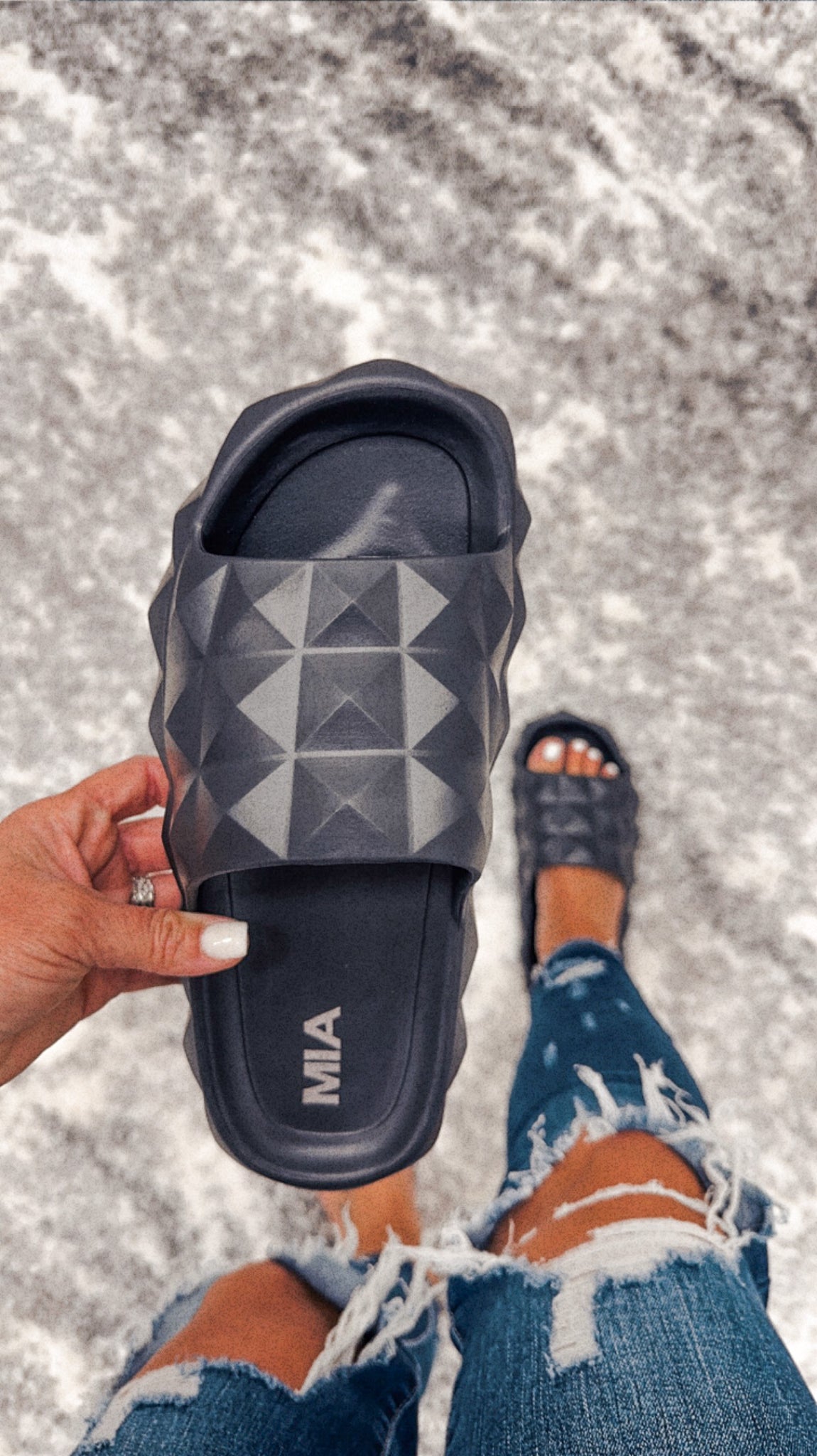 MIA Black Summer Slides