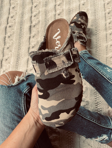 Very G Camo Slides