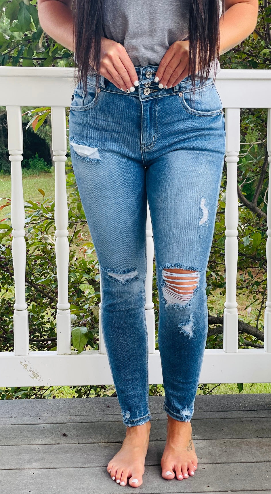 Kancan Love Your Curves Distressed Jeans