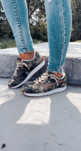 Very G Camo Star Vintage Sneakers